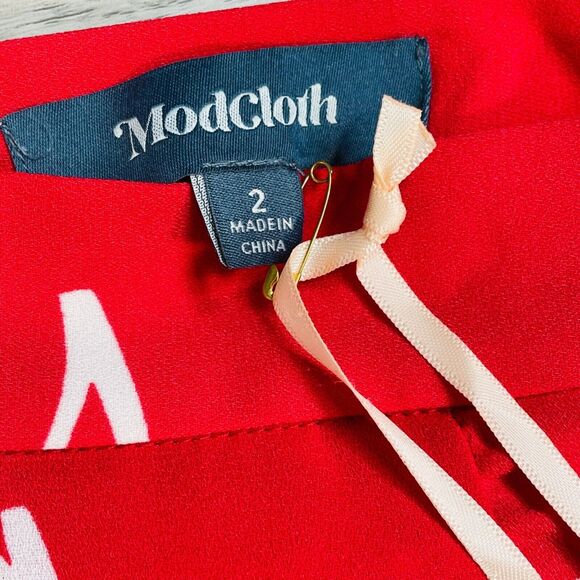ModCloth Red White Cherry Ruffled Wrap Skirt Size 2 NWT - Picture 6 of 9